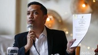 LPSK menyatakan hal tersebut bertentangan dengan Pasal 30 ayat 2 huruf c Undang-Undang Nomor 13 Tahun 2006 tentang Pelindungan Saksi dan Korban. Wawancara itu disebut juga melanggar perjanjian perlindungan serta pernyataan kesediaan yang telah ditandatangani Richard Eliezer.