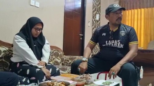 Perempuan asal Mataram berinisial ZZ (23) diamankan petugas Lapas karena menyelundupkan sabu dalam bungkus Astor.