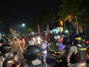 Mojokerto Gempar, Ribuan Pesilat Serang Warga-Demo di Polres