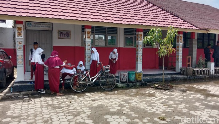 Potret siswa di Kabupaten Indramayu.