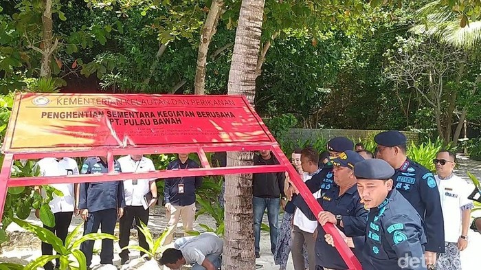 Proses penyegelan resort di Anambas oleh KKP