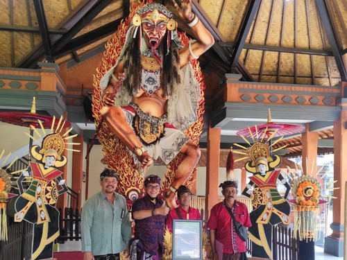 Salah satu ogoh-ogoh peserta lomba di Kabupaten Karangasem saat dinilai dewan juri pada Kamis (9/3/2023). (Foto: istimewa)