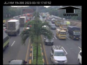 Jelang Akhir Pekan, Sejumlah Titik di Tol Dalam Kota dan JORR Macet