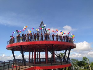 Cuma Rp 9 Ribu, Kamu Bisa Lihat 7 Gunung Sekaligus di Sini