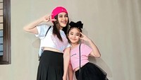 Selamat bersenang-senang, Ayu Ting Ting dan Bilqis! Foto: Instagram Ayu Ting Ting