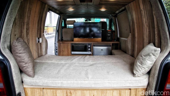 Deretan Campervan Indonesia Mejeng di GJAW 2023 Deretan mobil dari komunitas Campervan Indonesia dipamerkan di Gaikindo Jakarta Auto Week 2023, JCC Senayan, Sabtu (11/3/2023).