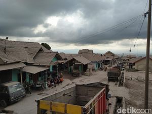 Merapi Erupsi, BPPTKG: Sebaran Abu Vulkanik Sampai Wonosobo