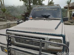 Cerita Warga Lereng Merapi Magelang saat Hujan Abu: Suasana Gelap 15 Menit