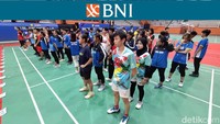 Para pebulutangkis muda yang berhasil menembus semifinal dan menjadi juara di BNI Sirnas A Jateng 2023. Foto: Anang Firmansyah/detikcom