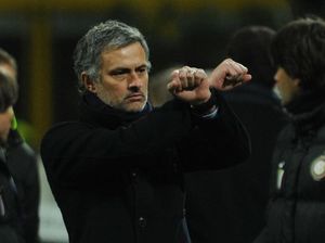 Jose Mourinho dalam Radar PSG
