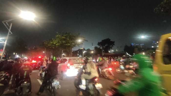Lalin di sekitar GBK macet saat bubaran konser BLACKPINK hari pertama