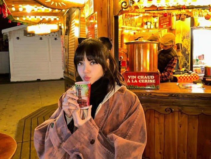 Lisa BlackPink