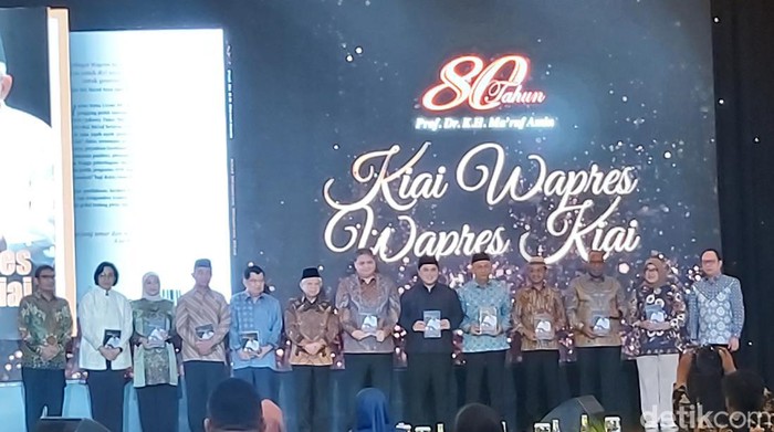 Maruf Amin Luncurkan Buku Kiai Wapres, Wapres Kiai