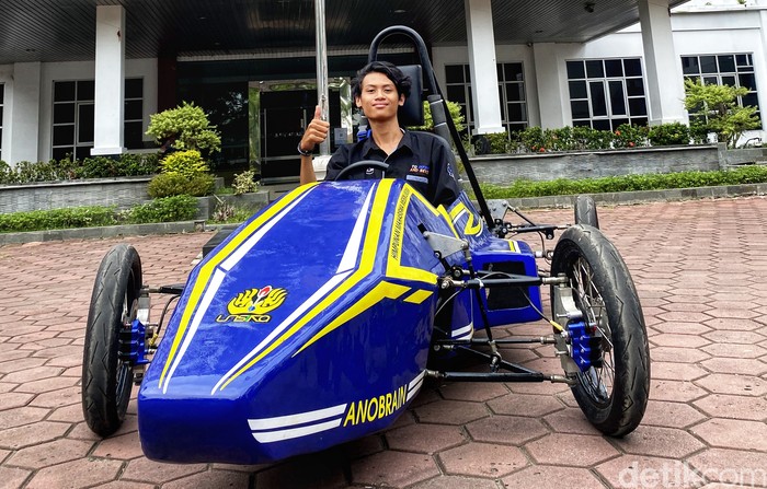 Mobil listrik karya mahasiswa Unsika Karawang.