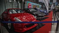 Pameran mobil modifiikasi yang menyajikam berbagai macam merk mobil itu turut meramaikan acara Jakarta Auto Week pada tahun ini.