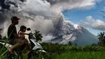 Penampakan Gunung Merapi Luncurkan Awan Panas