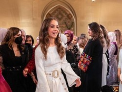 8 Gaya Putri Yordania Jelang Dinikahi Pria yang Agamanya Diperdebatkan