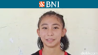 Salah satu juara pada BNI Sirnas di Purwokerto hari ini adalah Raisya Affatunisa yang menang 21-11, 21-13 atas Miftaqul Putri Ayudis di Tunggal Pemula Putri (TPI). Foto: Putra Rusdi/detikcom  