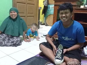 Aksi Pelajar Tasik Urunan Sepatu Diganjar Rp25 Juta dari Ridwan Kamil