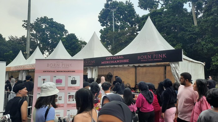 Suasana di GBK Jelang Konser BLACKPINK