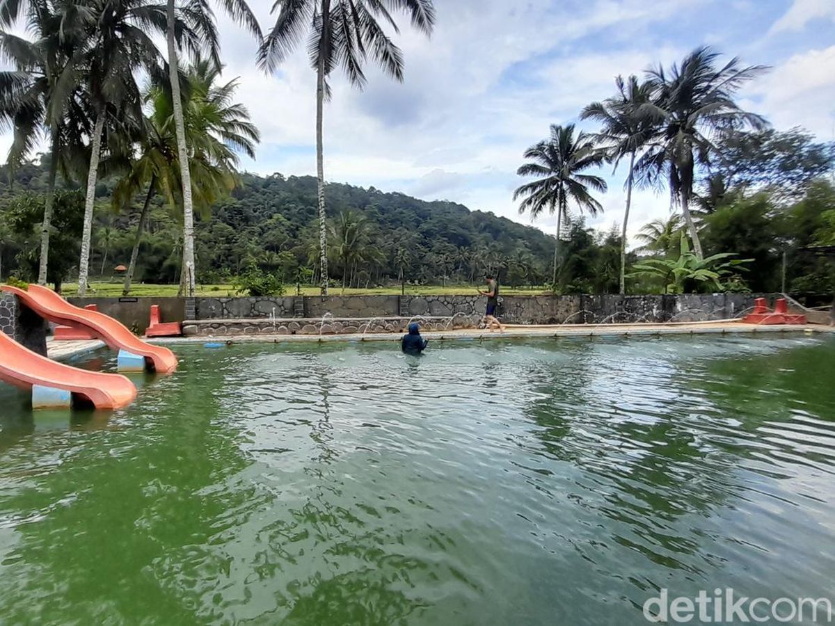 Pemandian Air Panas Cileungsing Sumedang, Menikmati Alam Sambil Pemandian Air Panas Cileungsing Sumedang, Menikmati Alam Sambil