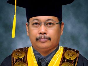Wakil Rektor 1 Unimed Raih Gelar Profesor