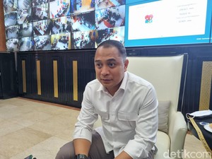 Jurus Eri Cahyadi Turunkan Kemiskinan di Surabaya