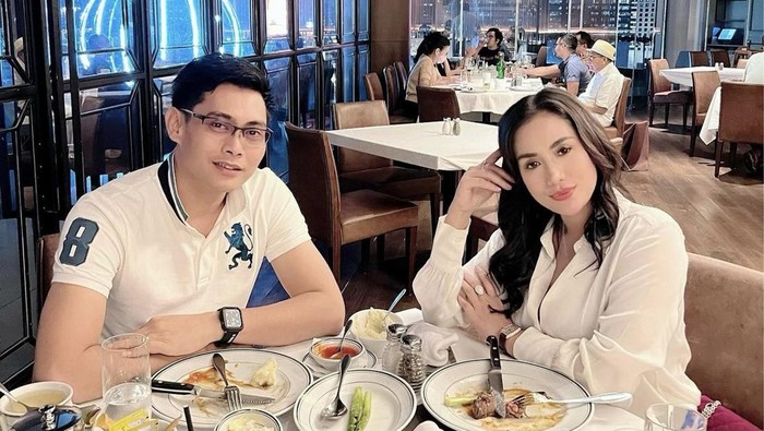 2 Resmi Menikah, Shinta Bachir dan Suami Hobi Nongkrong di Kafe