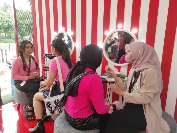 Booth J&T Express