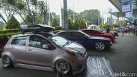 Pameran tersebut juga diramaikan sejumlah industri pendukung otomotif, seperti suku cadang, aksesori, perlengkapan berkendara, dan masih banyak lagi.  