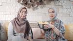 Gaya Irish Bella Saat Makan-makan dan Masak Bareng Keluarga