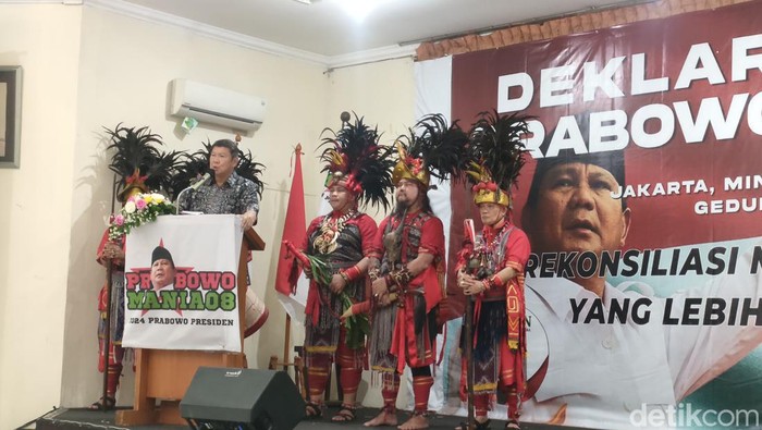 Hashim Djojohadikusumo hadiri acara deklarasi Prabowo Mania 08 di Gedung Joang, Jakarta Pusat, Minggu (12/3/2023). (Dwi Rahmawati/detikcom)