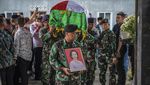 Jokowi Lepas Keberangkatan Jenazah Istri Moeldoko untuk Dimakamkan