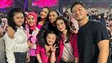 Akur! Ashanty dan Krisdayanti Nonton Konser BLACKPINK Bareng Anak-anak