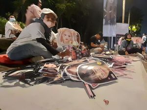 Cerita Pedagang Obral Pernak-pernik BLACKPINK Usai Bubaran Konser