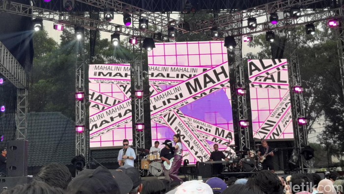 Mahalini di Now Playing Festival 2023 di Bandung, Minggu (12/3/2023).