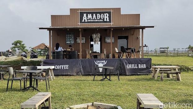 Ngopi di Kopi Amador Sukabumi