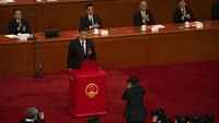 Tepilihnya Xi Jinping sebagai Presiden China tiga periode ini merupakan puncak dari usahanya menggalang kekuasaan sejak dari level bawah. 