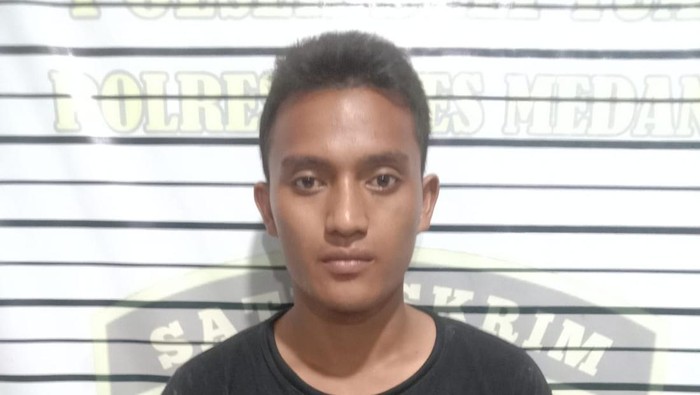 Preman minta uang pembinaan ke pekerja pengaspal jalan di  Medan diamankan polisi. (Foto: Istimewa)