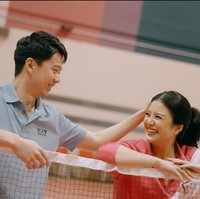 Baik Kevin dan Valencia terlihat menikmati dan bersenang-senang saat melakukan pemotretan bertema olahraga ini. Foto: Instagram/@valenciatanoe @morden.co