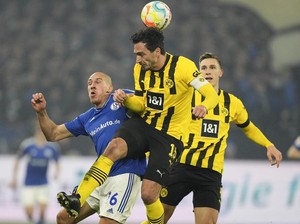 Schalke 04 Vs Borussia Dortmund: Revierderby Tuntas 2-2