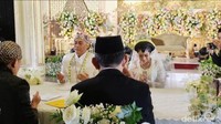 Shinta Bachir menggelar akad nikah dengan Indra Kristianto di Gedung Pewayangan, Taman Mini Indonesia Indah, Jakarta Timur, Minggu (12/3/2023). Foto: Febri/detikHOT