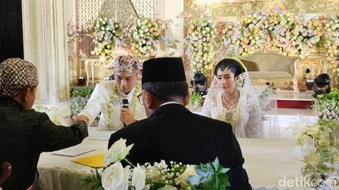 Shinta Bachir menikah