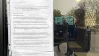 Sebuah tanda yang dipasang di pintu masuk Silicon Valley Bank ditunjukkan di Santa Clara. Pihak regulator juga menunjuk Federal Deposit Insurance Corporation (FDIC) sebagai penerima untuk disposisi aset Silicon Valley Bank nanti. AP/Jeff Chiu