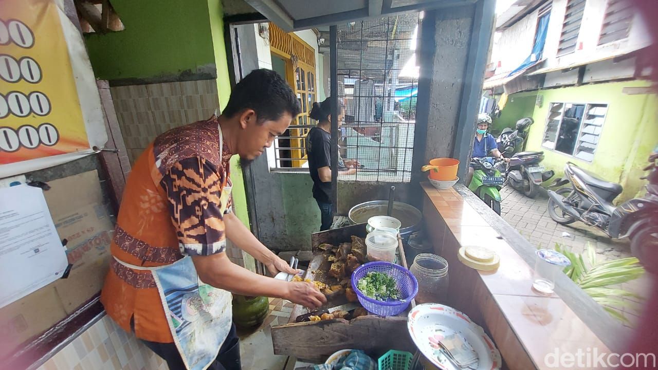 Sop Warung Berkah Lorong