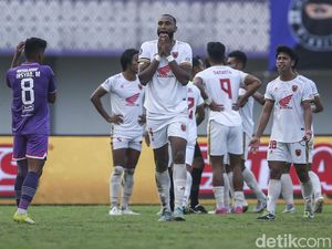 Lini Belakang PSM Tuai Pujian Usai Tahan Imbang Persita dengan 10 Pemain