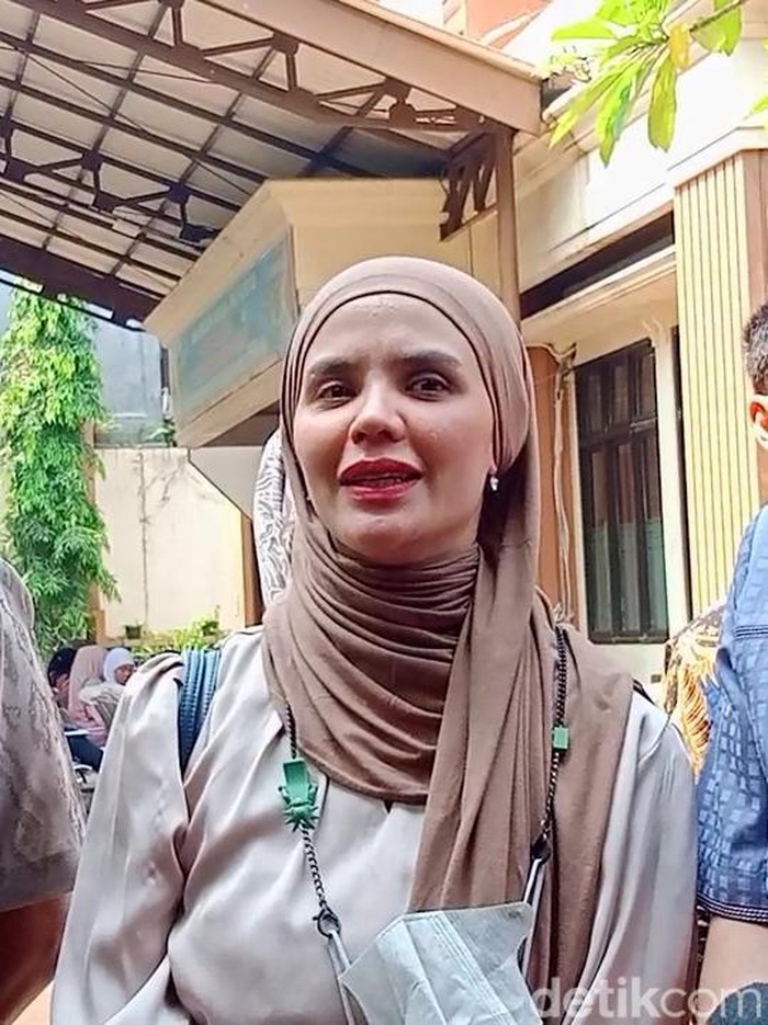 Aldila Jelita di sidang cerai perdana.