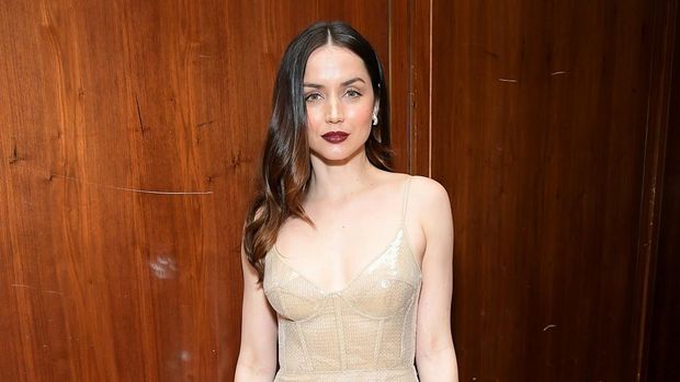 LOS ANGELES, CALIFORNIA - MARCH 11: Ana de Armas attends the Netflix Oscar Nominee Celebration at Sunset Tower Hotel on March 11, 2023 in Los Angeles, California. (Photo by Charley Gallay/Getty Images for Netflix)