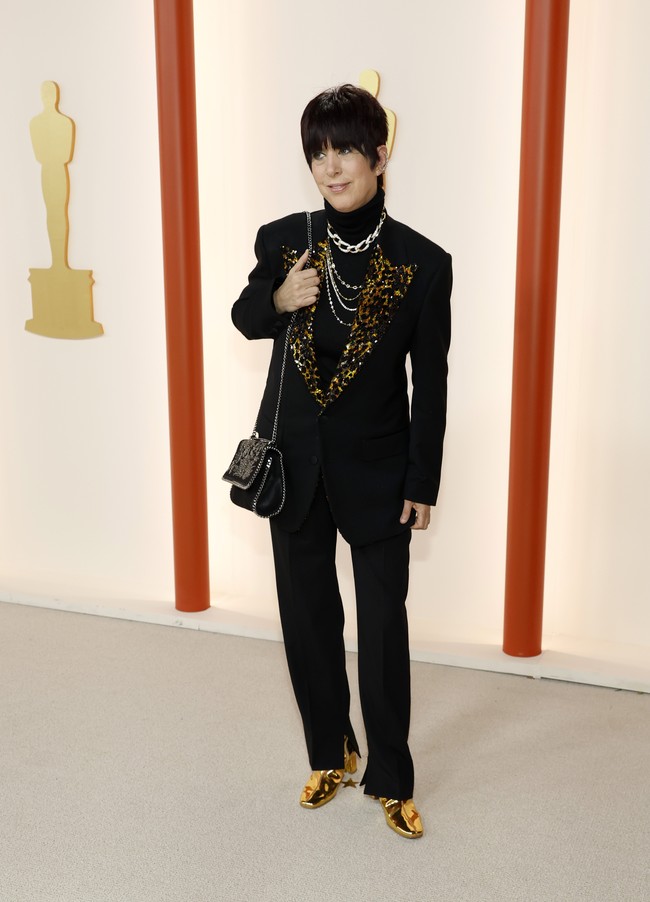 iane Warren harus pulang lagi dengan kekecewaan karena gagal meraih Oscar lagi setelah 14 kali masuk nominasi soundtrack terbaik. Mungkin keberuntungan akan datang jika ia mengubah selera busananya. (Foto: Getty Images)