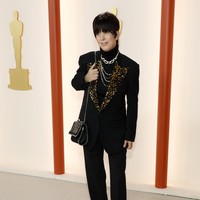 iane Warren harus pulang lagi dengan kekecewaan karena gagal meraih Oscar lagi setelah 14 kali masuk nominasi soundtrack terbaik. Mungkin keberuntungan akan datang jika ia mengubah selera busananya. (Foto: Getty Images)